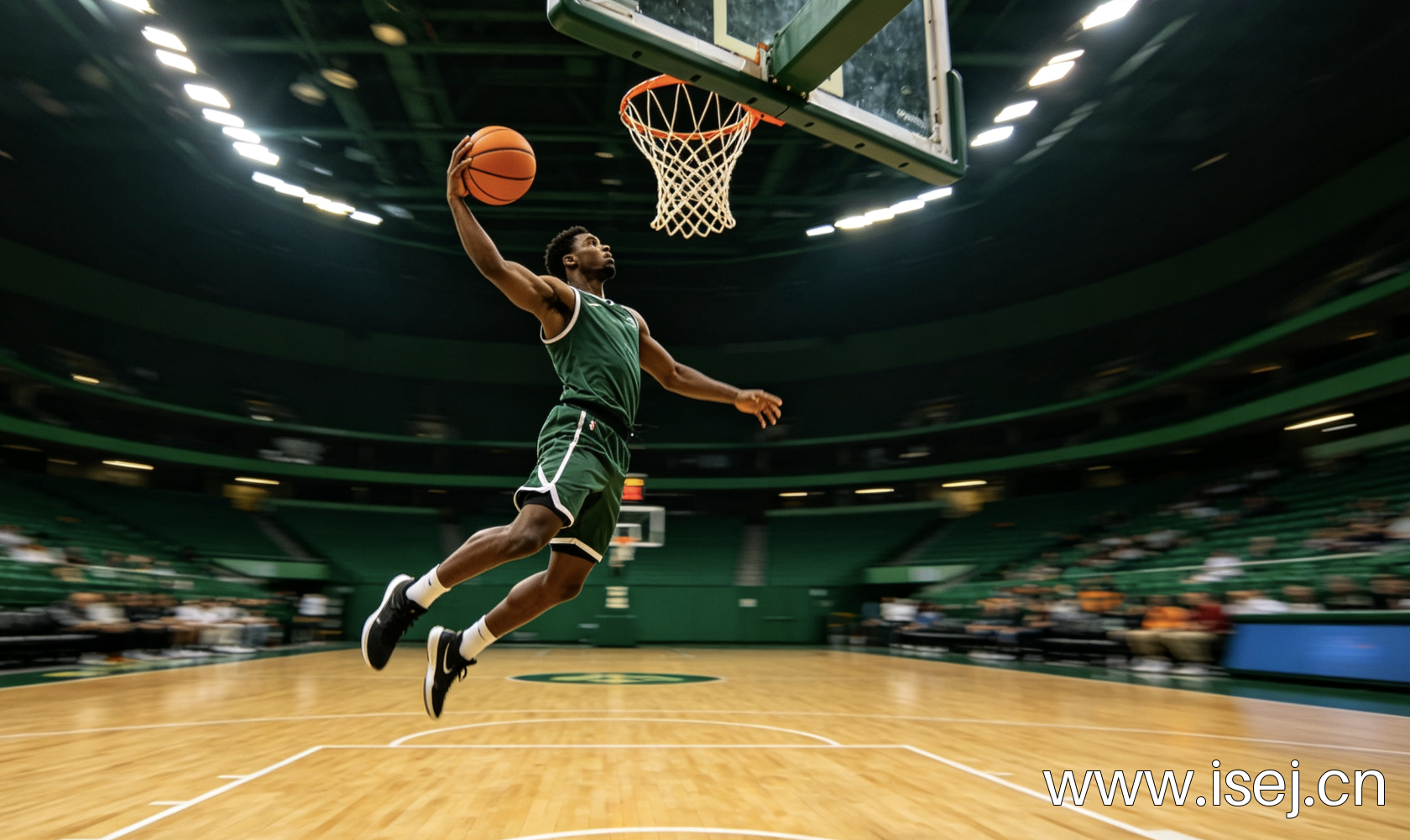 NBA扣篮大赛级隔扣